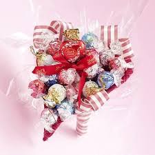 27粒のリンドールでバレンタインブーケ作り--リンツの自由が丘店でセミナー開催 [えんウチ]