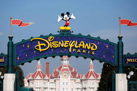 Let yourself be whisked away to the fairytale worlds of your favourite disney stories! Decouvrez Dans Quelles Conditions Rouvrirait Disneyland Paris Disneyphile