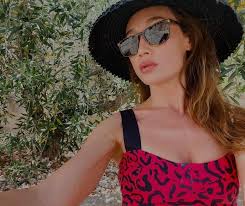 About having a healthy diet on her famous green diet recipes. Maggie Q S Diet Plan Dr Workout
