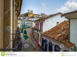 Ouro preto é um município brasileiro localizado no estado de minas gerais, na região sudeste do país. Strasse In Stadt Ouro Preto Mit Brasilianischer Flagge Ouro Preto Minas Gerais Brasilien Stockfoto Bild Von Katholisch Barock 91609132