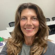 Steal the Look: Cerulean Warbler Mountain Core ☕ This is giving trails at  dawn and celebratory pour-over coffee at the peak. 🪵Carhartt hat — because  nothing says “I split my own firewood”