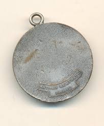 55000 documents (papier et numérique) consultables sur place ou empruntables. Frankreich Medaille Ecole Del Air Salon De Provence Josef Pfanzelter Militaria