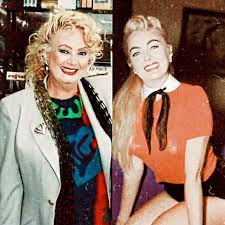 RECORDANDO EL NACIMIENTO DE EMILIA GUIÚ. Nacio el 21 de marzo de 1922 en  Cataluña, España; Fue una actriz mexicana de origen español que trabajó en  la época de oro del cine