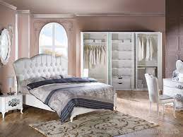 Cel mai mare accent cade pe piesele de mobilier de lux. Mobila De Lux Pentru Dormitor Brillance Dormitoare Albe De Lux