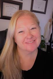 Tracey Marquart's Instagram, Twitter & Facebook