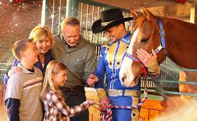 Dolly Parton S Stampede Dinner Show Branson Com