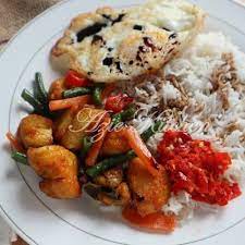 Nasi Ayam Goreng Kunyit Mudah Dan Sedap Dinner Recepies Malay Food Chicken Recipes