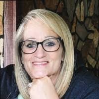 Regina Warlick's Instagram, Twitter & Facebook