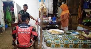 Bps kabupaten way kanan sedang melaksanakan pelatihan calon petugas survei sosial ekonomi nasional (susenas) maret 2021 secara daring dengan menggunakan zoom meeting. Sejak Ada Tmmd Warung Kopi Bu Sutiah Laris Manis