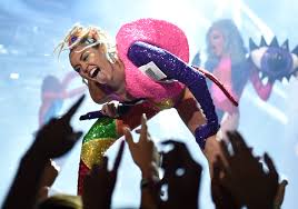 Days Between Wheelhouses: Growing and Getting F​-​-​-ed Up in Public With Miley  Cyrus and Her Dead Petz