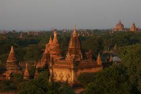 ပြည်ထောင်စု သမ္မတ မြန်မာနိုင်ငံတော် «пьидаунзу мьянма найнгандо»), сокращённо — мья́нма. Foto Myanmy Ot Turistov Na Tonkostyah Turizma