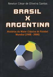 Argentina nyaris tersingkir dan gigit jari andaikan emiliano martinez tak tampil gemilang dengan menepis tiga tendangan dari davinson sanchez, yerry mina, dan edwin cardona. Brasil X Argentina Historias Do Maior Classico Do Futebol Mundial 1908 2008 2009 Spanish Language Paperback Newton Cesar De Oliverira Santos 9788536614922 Amazon Com Books