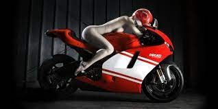 desmo by elizabeth raab バイク