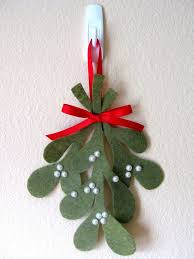 Mit unseren dekorationsideen verwandelst du dein zuhause zu einem weihnachtswunderland. Christbaumschmuck Selber Basteln 39 Ideen Aus Filz Filz Christbaumschmuck Filz Weihnachtsbaume Basteln Weihnachten
