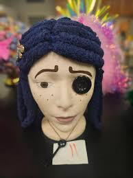 Creative Mannequin Cosmetology