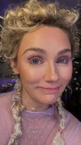 Clare Bowen