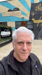 Working in Nashville for a couple days! Just about ready to walk into  Carter vintage guitars. Hope everyone had a great Christmas! #guitar #music  #guitarist #nashville