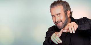Στο ενώπιος ενωπίω βρέθηκε καλεσμένος ο λάκης λαζόπουλος κι εξομολογήθηκε στο νίκο χατζηνικολάου για το πως νιώθει που δύο. Lakhs Lazopoylos Sto Nosokomeio Perase To Trihmero