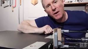 Charnières et accessoires pour meubles. Techniques D Atelier Pose De Ferrures D Assemblage Excentriques Youtube