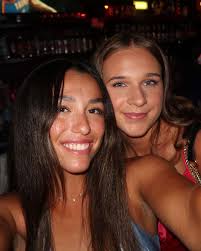 Last night kinda sucked but these girls don't💕