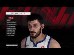 Küçük ileri pozisyonunda oynuyor, ancak güçlü ileri pozisyonunda da oynayabilir. Nba 2k18 Omri Casspi Youtube