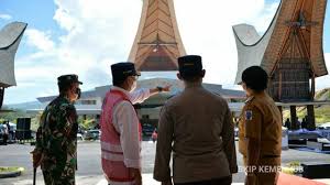 Angkasa pura kargo memastikan aspek penting seperti keberlanjutan, keselamatan dan keamanan pengelolaan rantai pasokan di bandara. Intip Penampakan Bandara Toraja Yang Siap Diresmikan Jokowi Kamis 18 Maret 2021 Bisnis Liputan6 Com