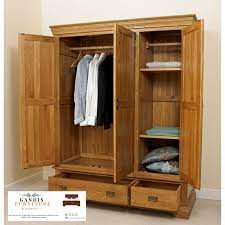 Model lemari pakaian modern 3 pintu kayu minimalis desain lemari pakaian minimalis modern 3 pintu kayu minimalis mebel lemari pakaian model terbaru dengan ukuran lemari 3 pintu sangat mewah dan elegan untuk melengkapi tempat baju baju anda furniture kamar tidur pada gambar. Lemari Pakaian Minimalis 3 Pintu Jati Gandis Furniture Jepara