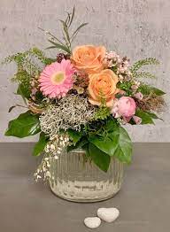 Mit fleurop fällt ihnen diese nette geste besonders leicht: Der Kleine Minigarten Blumenstrauss Dieblumenbringer De