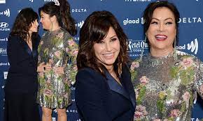 Bound Stars Gina Gershon And Jennifer Tilly Show Off Their Chemistry At 30th Annual Glaad Awards Daily Mail Online
