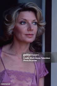 2,565 Susan Sullivan Photos & High Res Pictures