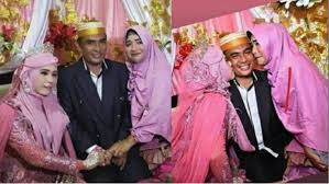 Ibni sultan mansur şah iii, raja selangor olarak , sultan'ın perak'ın tahtına yükselmesine yardım ettikten sonra. Isteri Pertama Carikan Isteri Baru Buat Suami Tercinta Soya Lemon