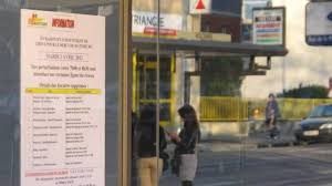 Les postes de niveau débutant commencent avec un salaire environnant 20 475 € par an, tandis que les travailleurs les plus expérimentés gagnent jusqu'à 25 200 € par an. Chateauroux Les Chauffeurs De Bus Debraient Pour Les Salaires