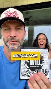 I’ll never look at ketchup the same. Cc: Steve Wiltz #writethatdown  #theharrisons #meettheharrisons