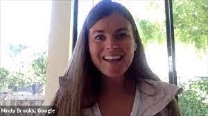 Mindy Timmons's Instagram, Twitter & Facebook