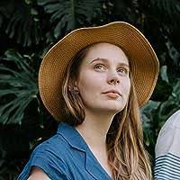 Janet Charbonneau's Instagram, Twitter & Facebook