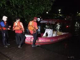Aprovada em palmas a lei que proíbe instalação de banheiros neutros em escolas e repartições públicas. Bombeiros Fazem Buscas Apos Barco Virar No Lago De Palmas Tocantins G1