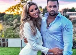 Întâlnire cu scandal între bianca drăgușanu și alex bodi, în centrul capitalei. Bianca DrÄƒguÈ™anu È™i Alex Bodi Un Nou Scandal In Bolidul De Lux Al Afaceristului Evenimentul Zilei