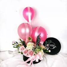 Flowers and balloons for new baby. Flower Studio