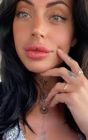 On December 21st I had a gentleman contact me about some lost rings. He  told me his mother had lost her mother's wedding rings about 15 years ago  while washing windows in