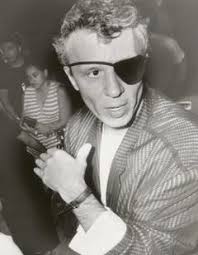 Which nightclub was owned by Pat Tate?