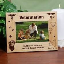 However, if you want to really cheer and surprise veterinary students. An Engraved Veterinarian Picture Frame Also Makes A Perfect Personalized Graduatio Personalized Pet Gifts Gifts For Veterinarians Personalized Graduation Gifts