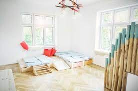 neutrale moderne kinderzimmer mit schlafplatz kinder schlafzimmer farbe mobelideen inneneinrichtung