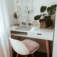 Schreibtisch Arbeitsplatz Schreibtisch Slaapkamer Ideeen In 2020 Zimmer Gestalten Tumblr Zimmer Einrichtung Zimmer