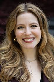 Rebecca Munson's Instagram, Twitter & Facebook