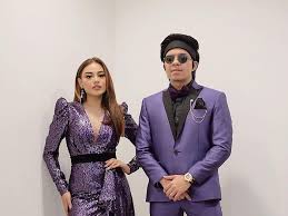 Check spelling or type a new query. Hoax Dan Fakta Rencana Pernikahan Atta Halilintar Dan Aurel Hermansyah