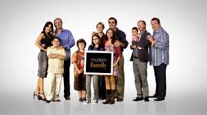 Great acting, clever, orginal scripts, and warmth and humor combine to make this a great series that can (and should) be watched over and over again. Darum Ist Modern Family Eine Der Besten Sitcoms Aller Zeiten