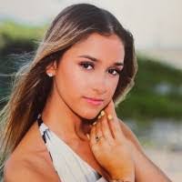 Kayla Schneider's Instagram, Twitter & Facebook