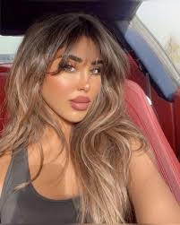 Liz Guevara's Instagram, Twitter & Facebook