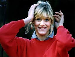 Apakah itu bneran sarah viloid atw bukan.?? Nostalgia Quiz Coronation Street Star Sarah Lancashire And Other Leading Ladies From Manchester Inyourarea Community