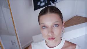 Düş Kurma Cesareti: Afra Saraçoğlu